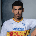 Il Lecce presenta la seconda maglia 2025/26
